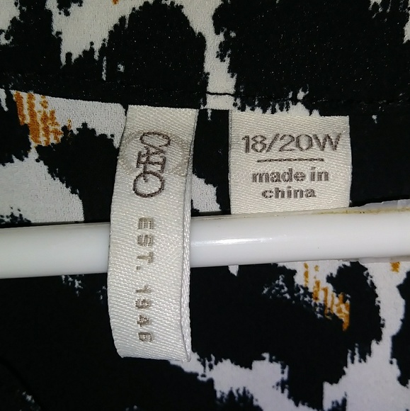 Beautiful print polyester top NWOT - Picture 3 of 3